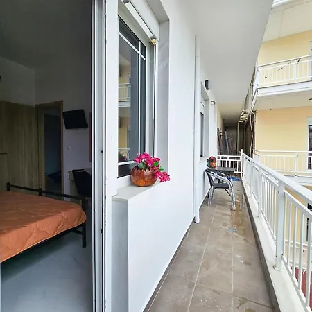 Exarhos شقة Paralía